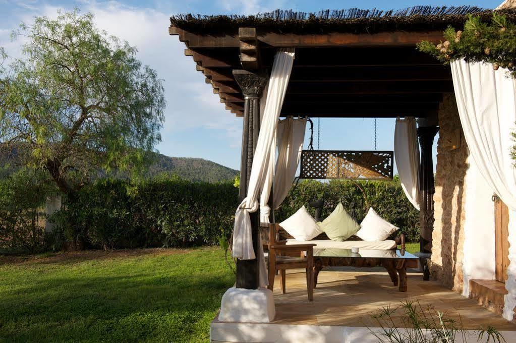 Agroturismo Atzaro Santa Eularia des Riu Eksteriør bilde
