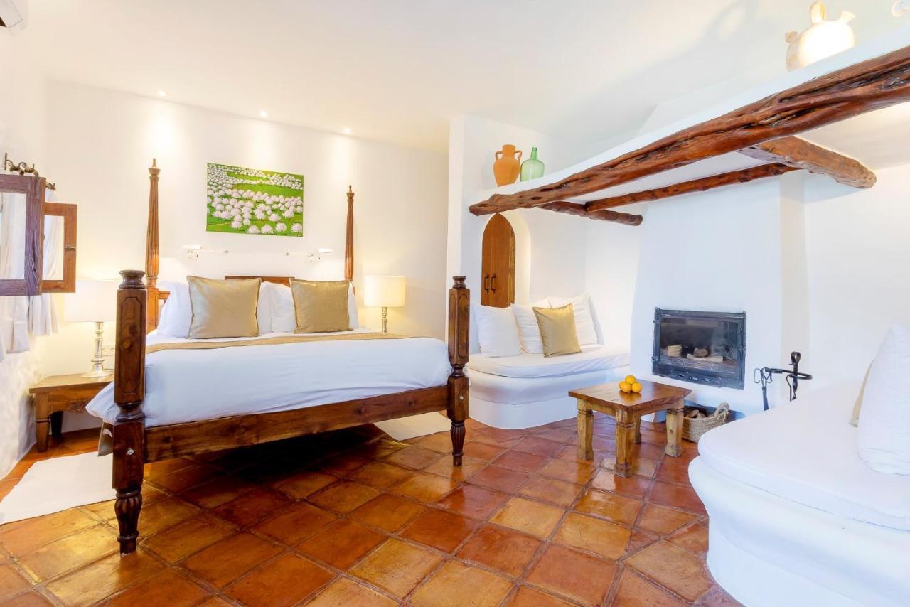 Agroturismo Atzaro Santa Eularia des Riu Eksteriør bilde
