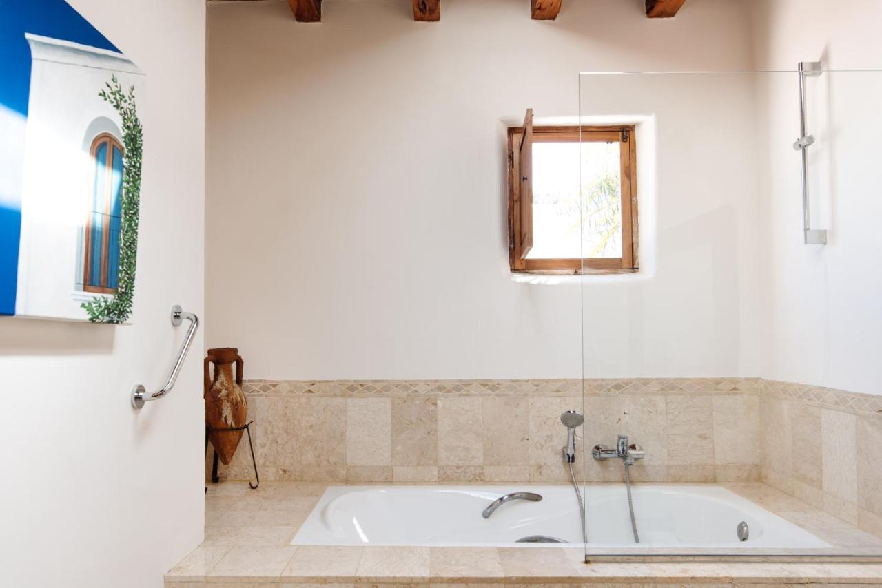 Agroturismo Atzaro Santa Eularia des Riu Eksteriør bilde